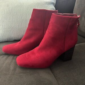 NEW Women’s Red Ankle Bootie - Black/Brown heel size 9